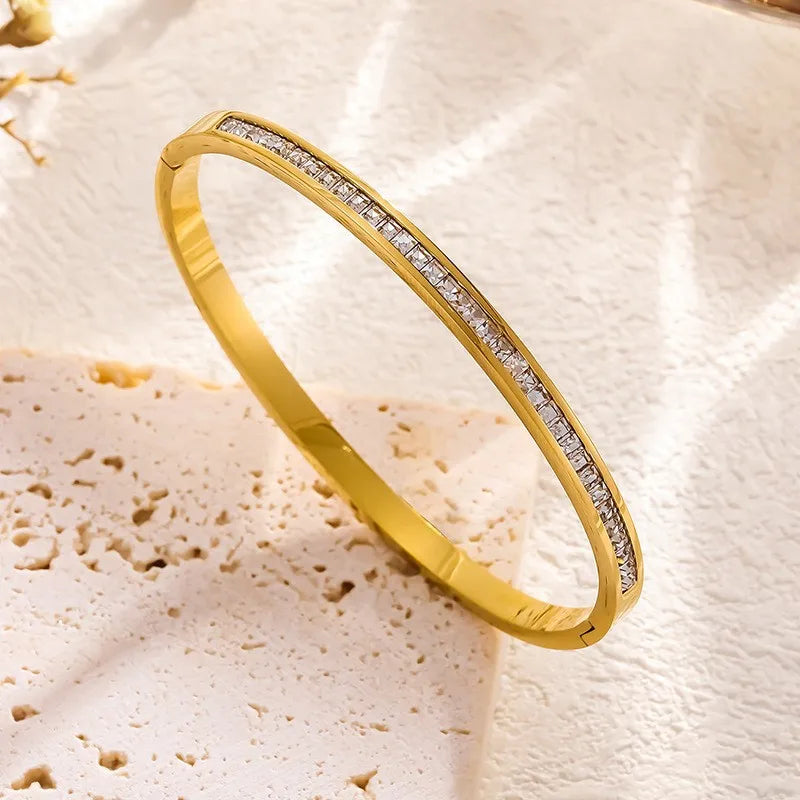 Starry Bangle – Titanium Charm | Glisance