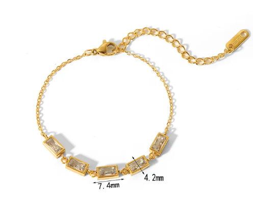 Linéa Geometric Bracelet – Gold Quadrilateral Glow | Glisance