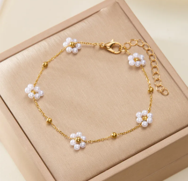 Flora Bracelet – Sweet Flower Charm - White | Glisance