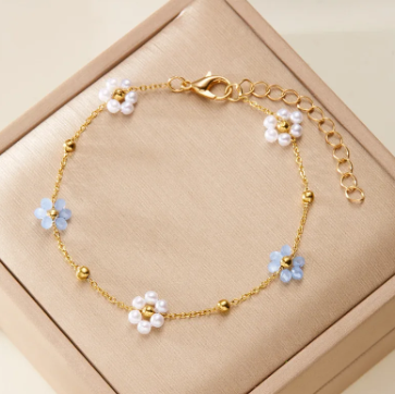 Flora Bracelet – Sweet Flower Charm - Blue and White | Glisance