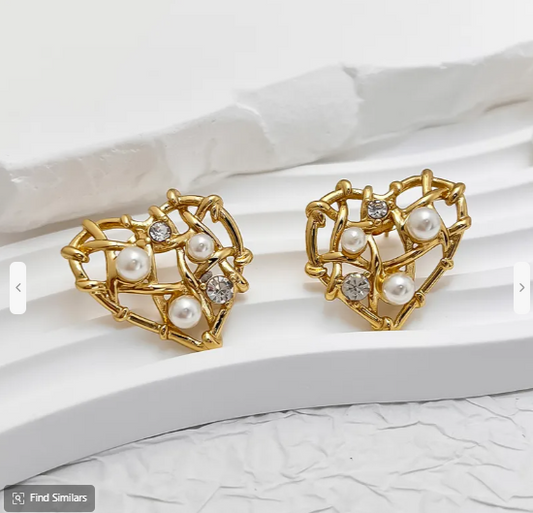 Golden Heart Mesh Earrings with Pearls & Crystals – 18K Gold Plated Elegance